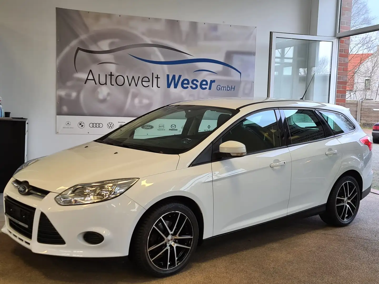 Ford Focus Trend, Navi, Top Zustand Blanc - 2