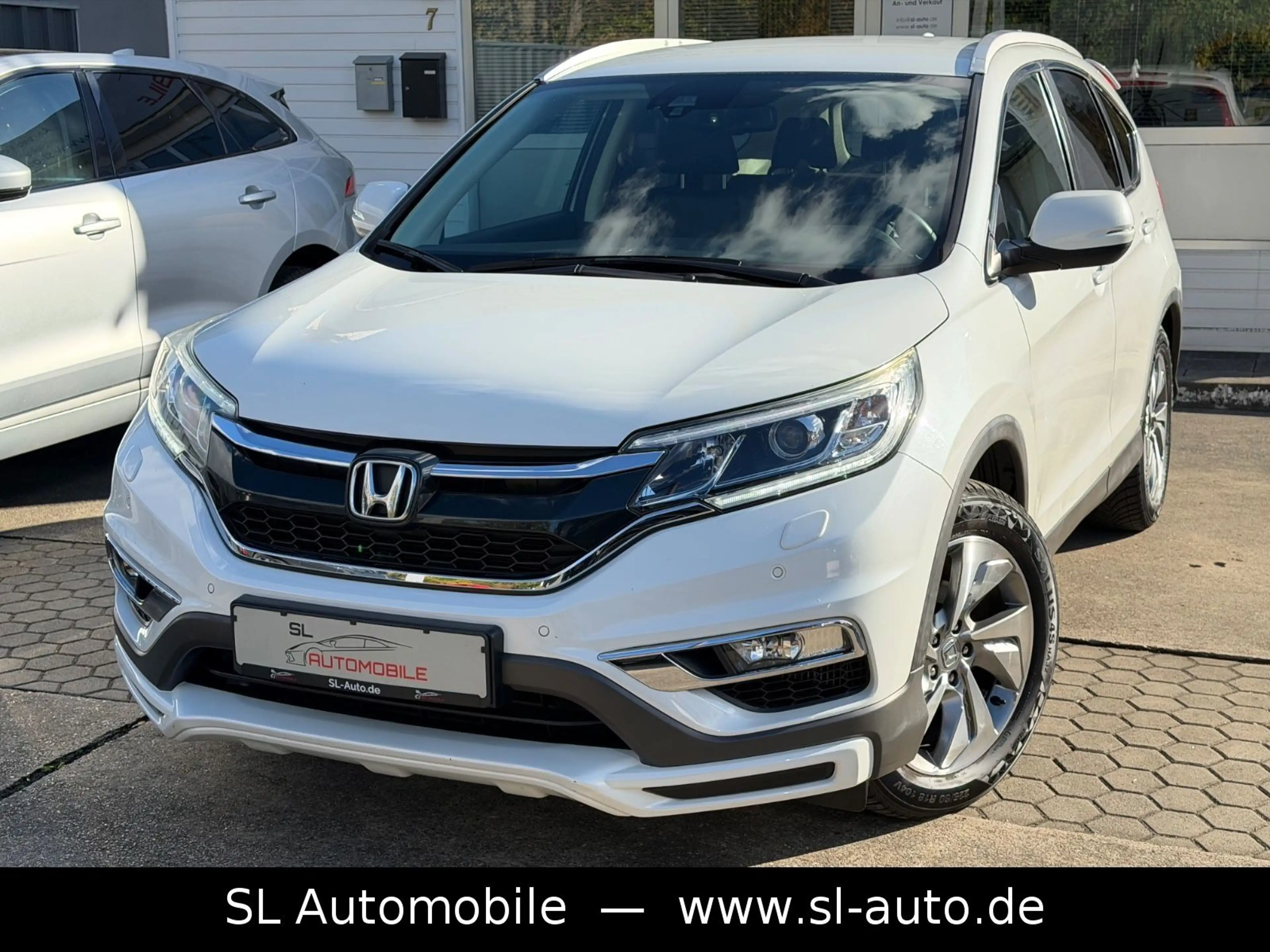 Honda CR-V Lifestyle Plus 2WD Leder Navi Kamera Xenon — photo 3