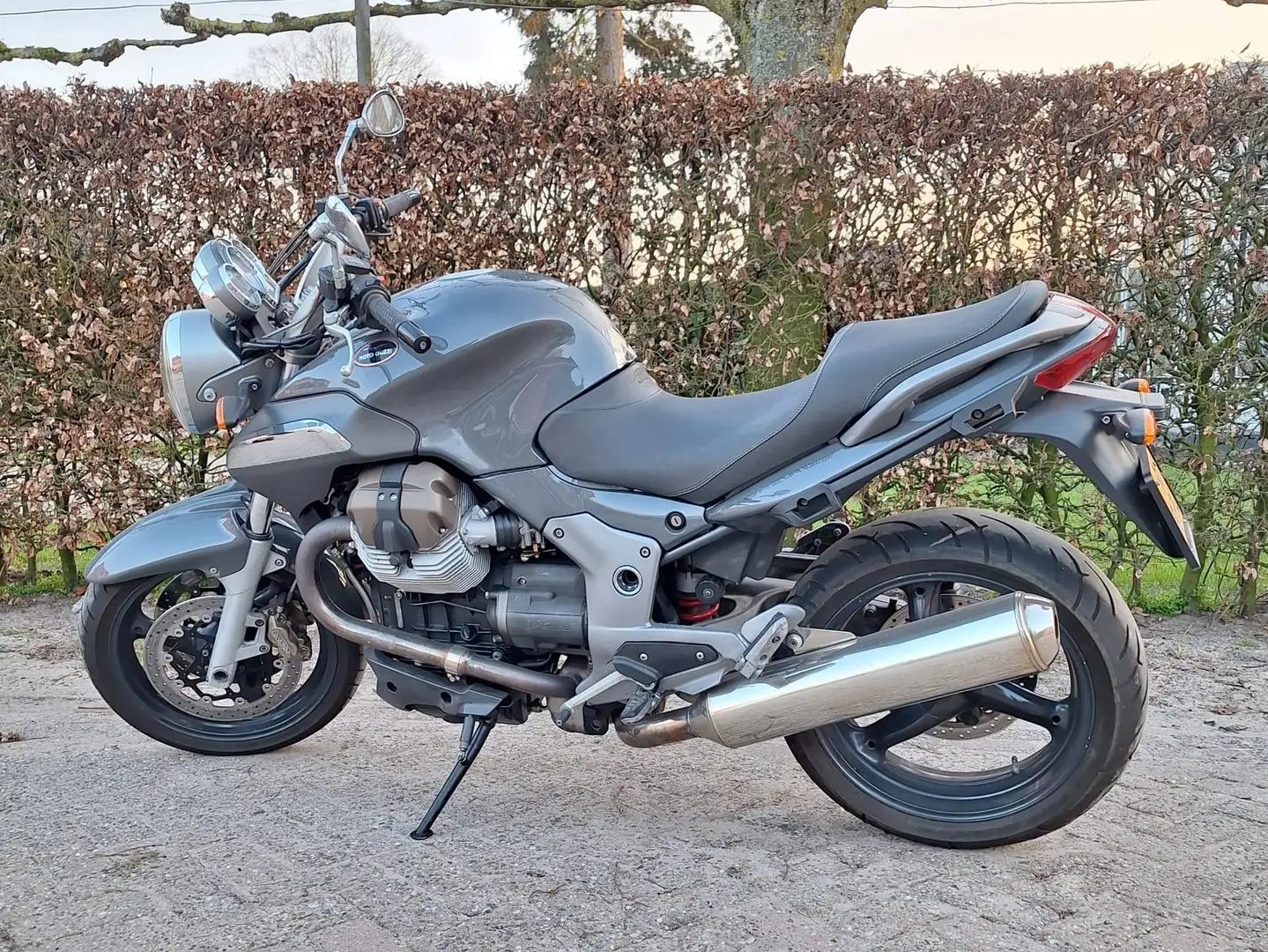 Moto Guzzi Breva 1100 Tour Gris - 1
