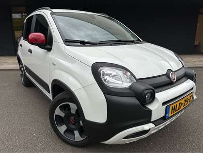 Fiat Panda 1.0 Hybrid RED Cross Hybrid // Nieuwstaat // 17.00