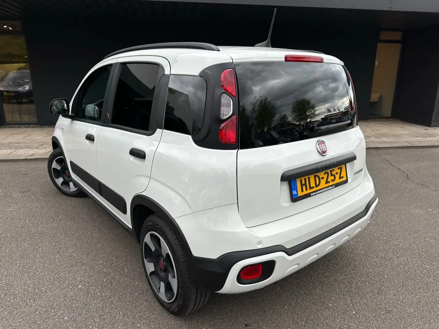 Fiat Panda 1.0 Hybrid RED Cross Hybrid // Nieuwstaat // 17.00 Fehér - 2