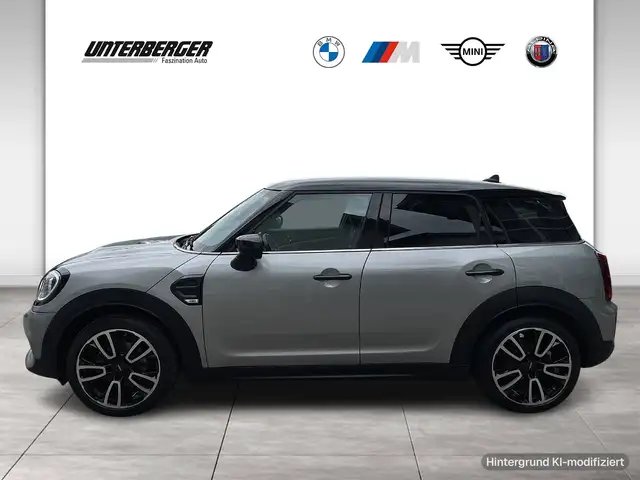 Mini Countryman view 3