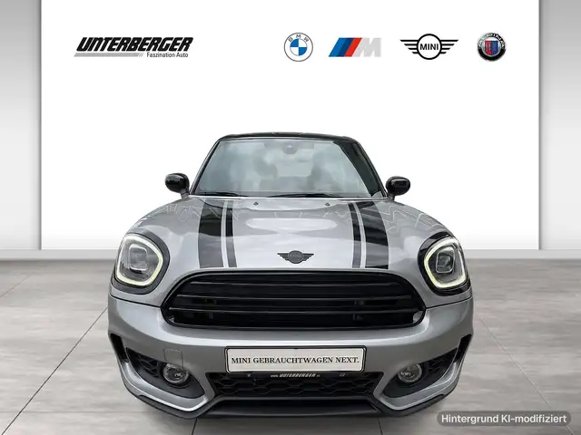 Mini Countryman view 2