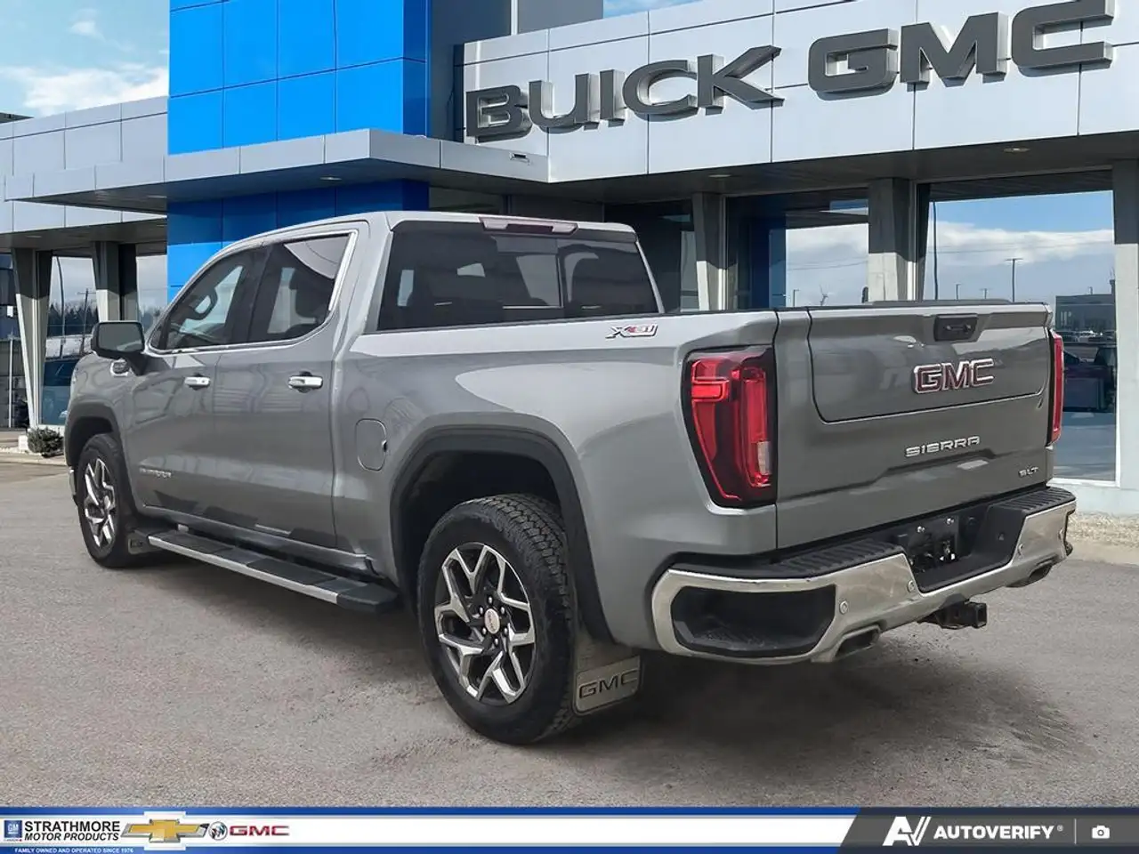 GMC Sierra 1500 снимка GMC Sierra 1500