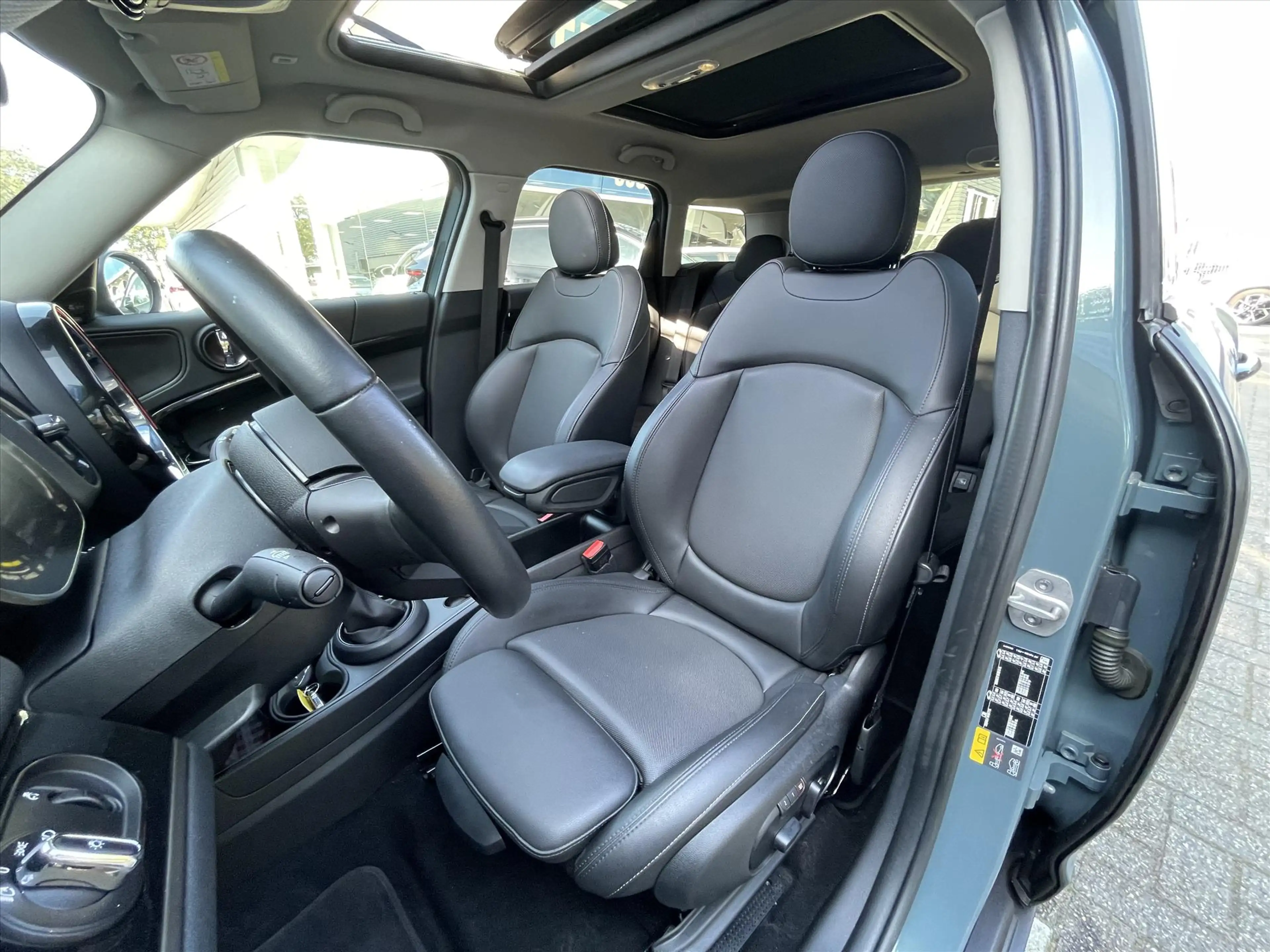 MINI Cooper SE Countryman 1.5 P-Hev / elektrische stoelen met geheugen / sto — photo 9