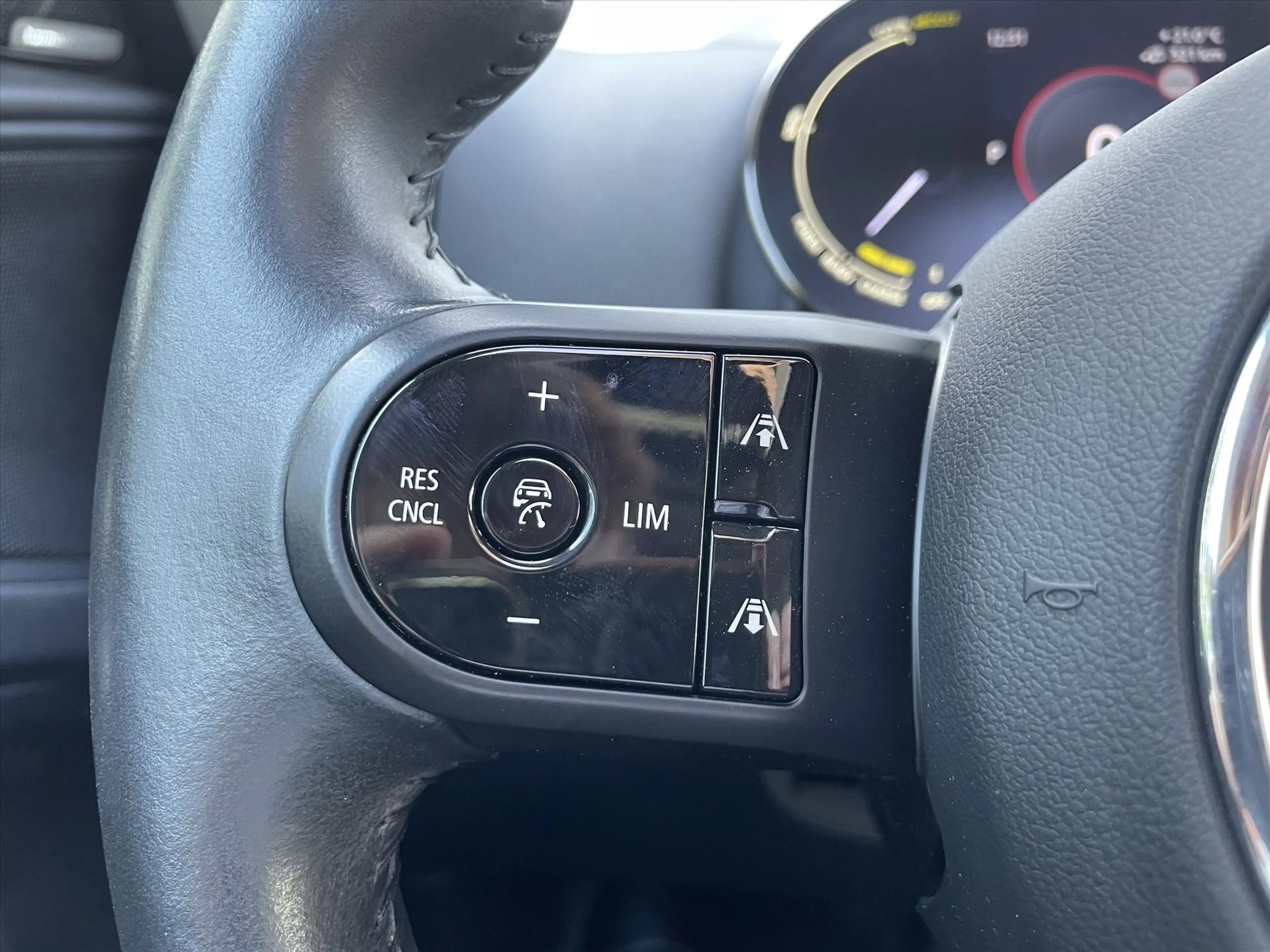 MINI Cooper SE Countryman 1.5 P-Hev / elektrische stoelen met geheugen / sto — photo 16
