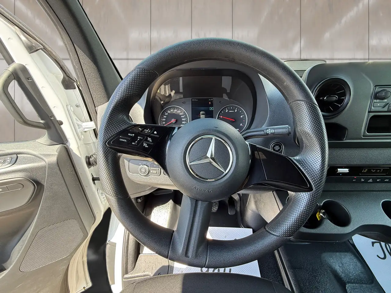 Mercedes-Benz Sprinter снимка Mercedes-Benz Sprinter