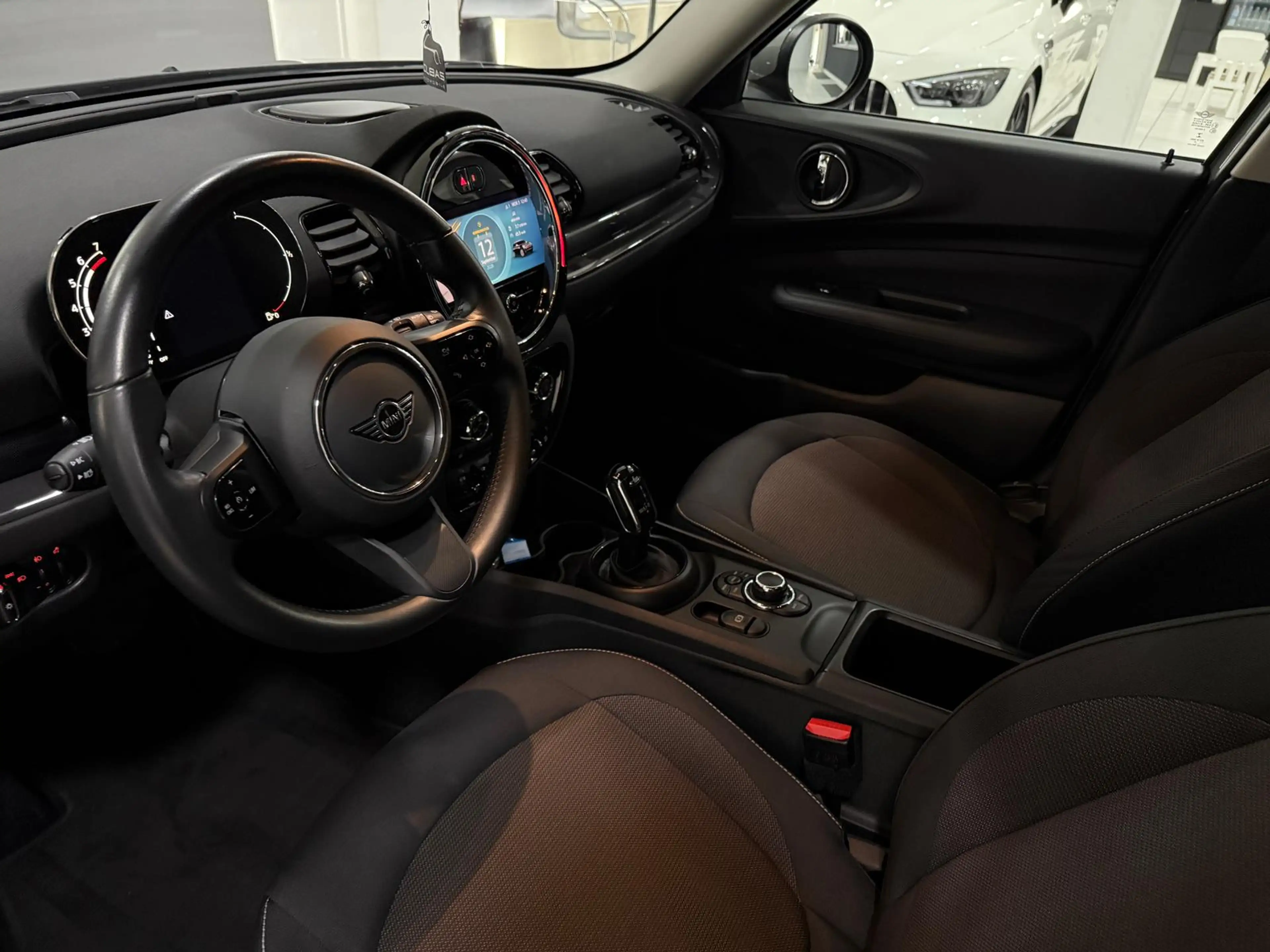 MINI One Clubman Essential Trim AUT.*LED*DIGITAL T.* — photo 14