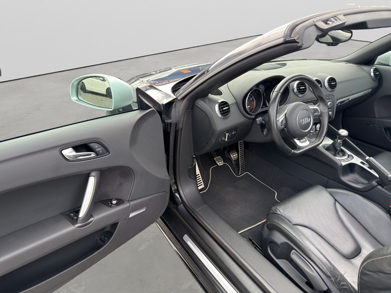 Audi TT RS 2.5TFSI Scheckheft KLIMAAUT XEN BOSE 20' — photo 11