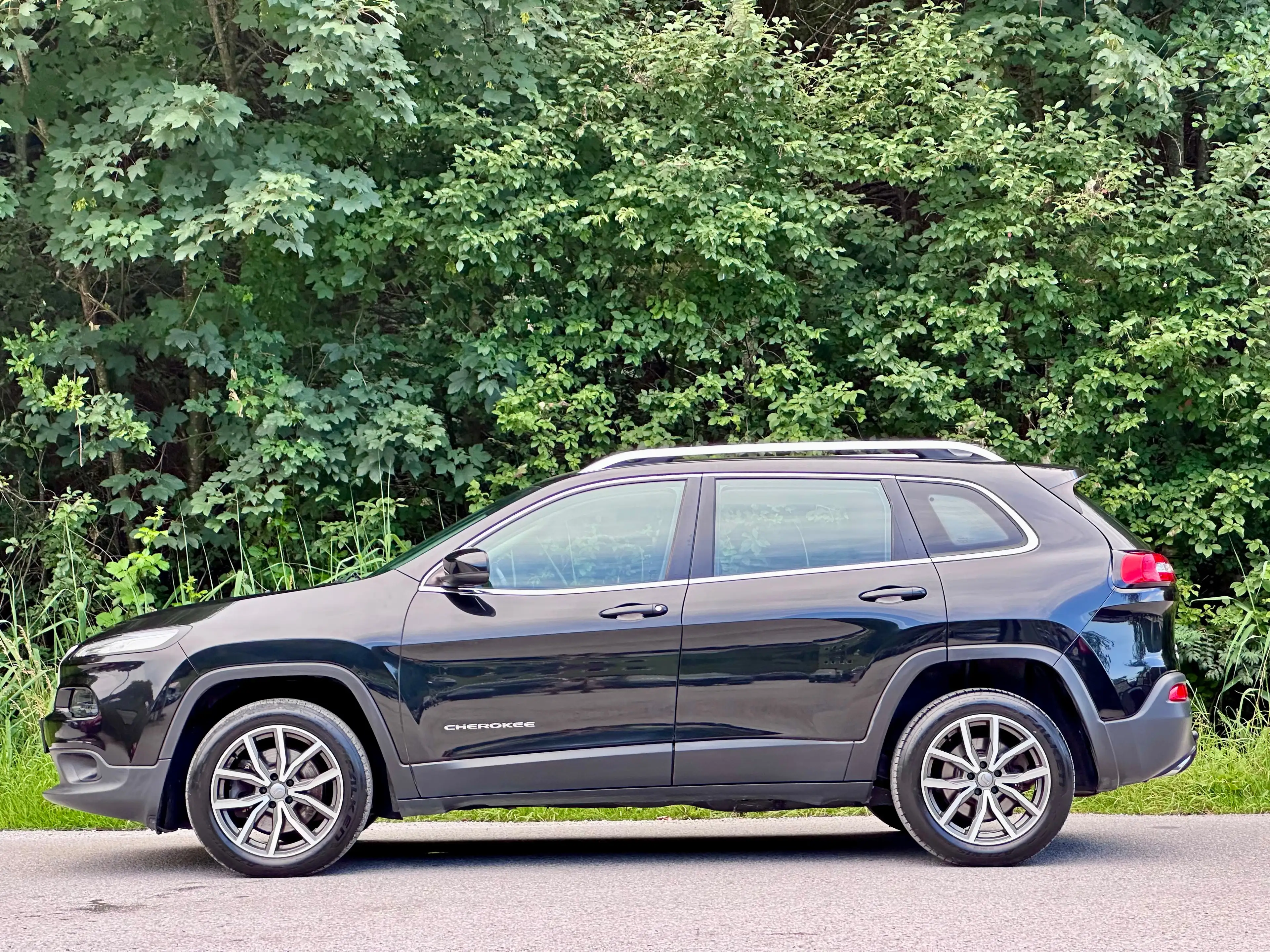 Jeep Cherokee Longitude 4WD Aut. AHK*NAVI* — photo 6