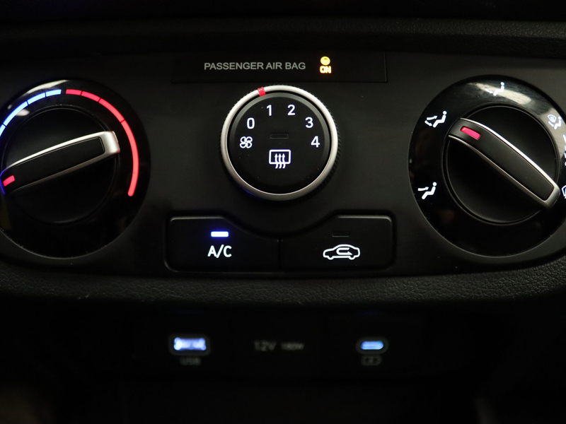 Hyundai i10 67pk Comfort 5-zits Apple Carplay/Android Auto | A — photo 7