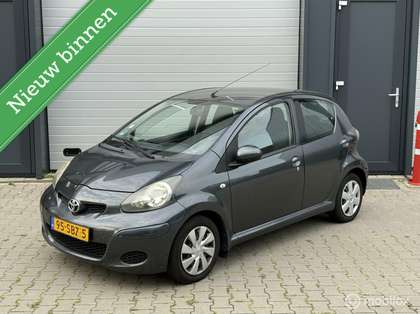 Toyota Aygo 1.0-12V Comfort| NAP| Nieuwe Koppeling| Boekjes