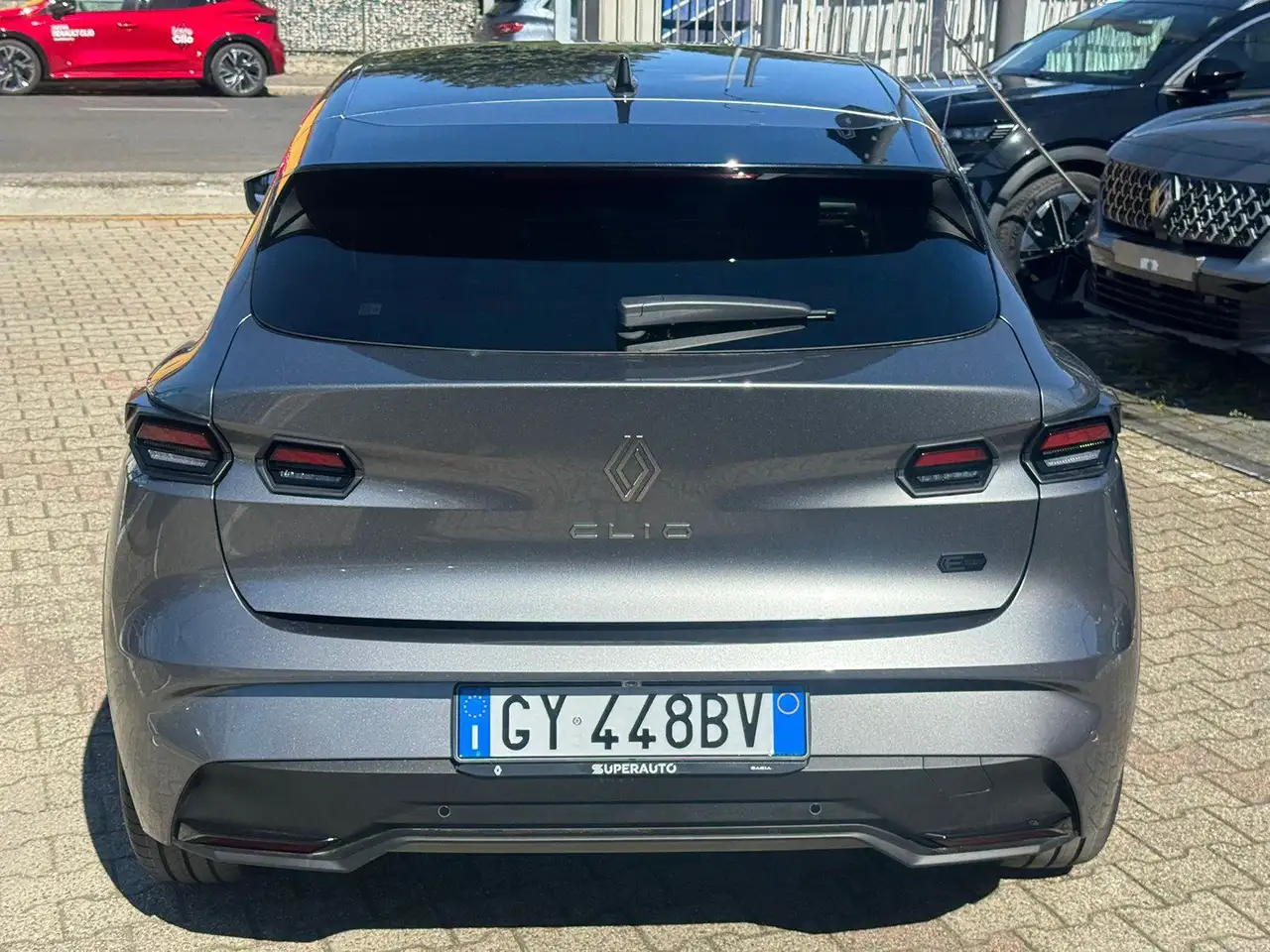 Renault Clio Nuova techno full hybrid E-Tech 160 11
