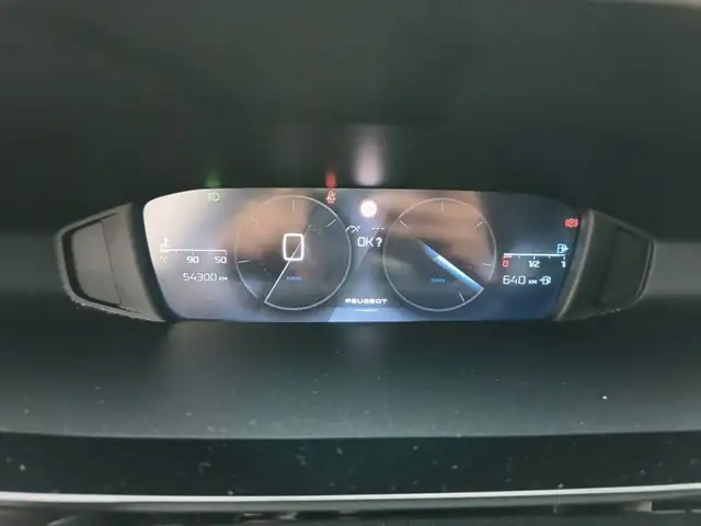 Peugeot 308 SW view 4