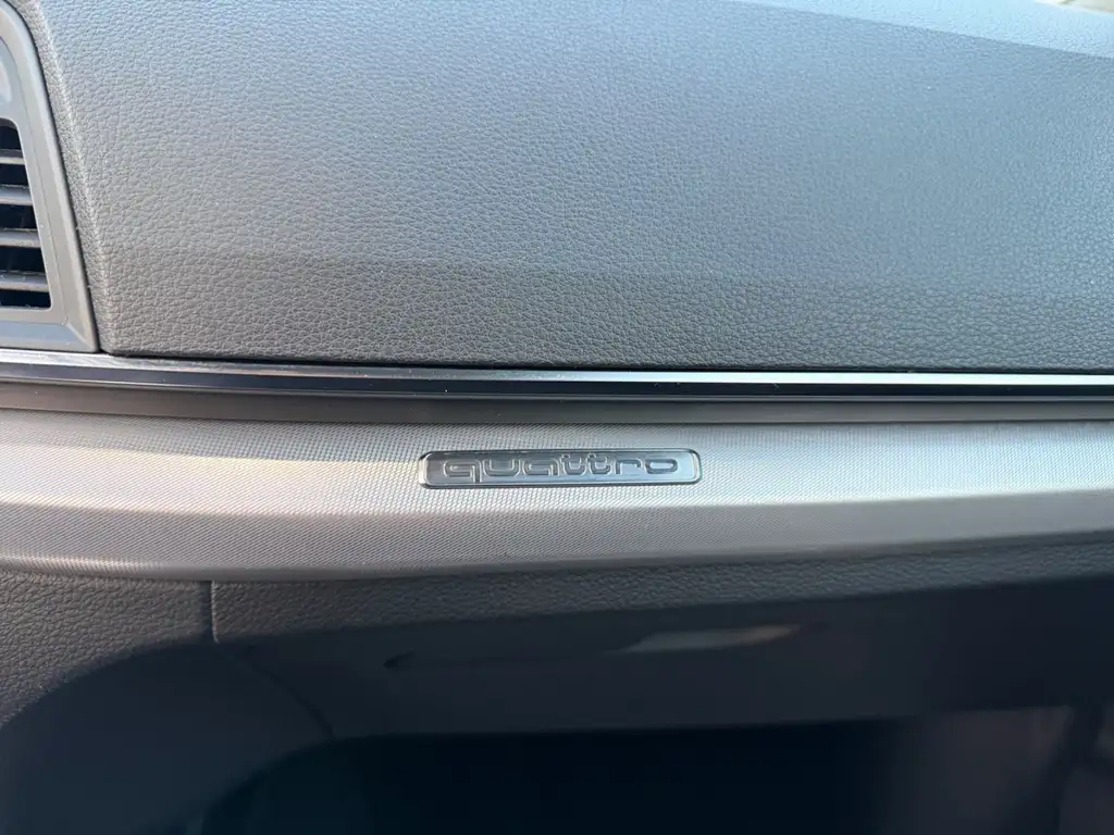 Audi Q5 Quattro sport | Xenon | PDC | AHK | Pre Sense Bild 23