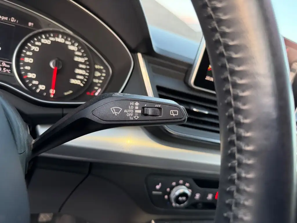 Audi Q5 Quattro sport | Xenon | PDC | AHK | Pre Sense Bild 25