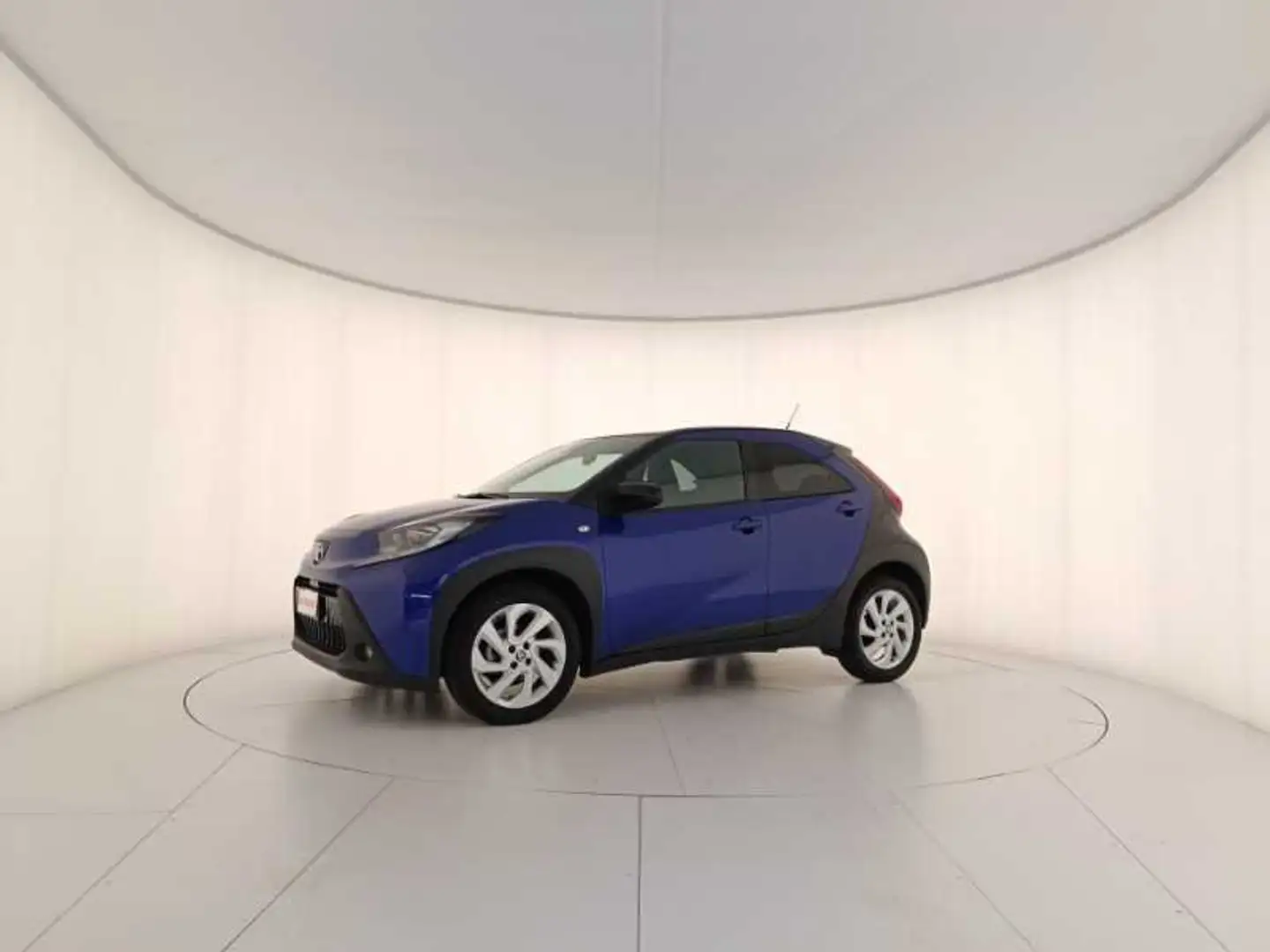 Toyota Aygo X 1.0 Trend 72cv s-cvt Blu/Azzurro - 1