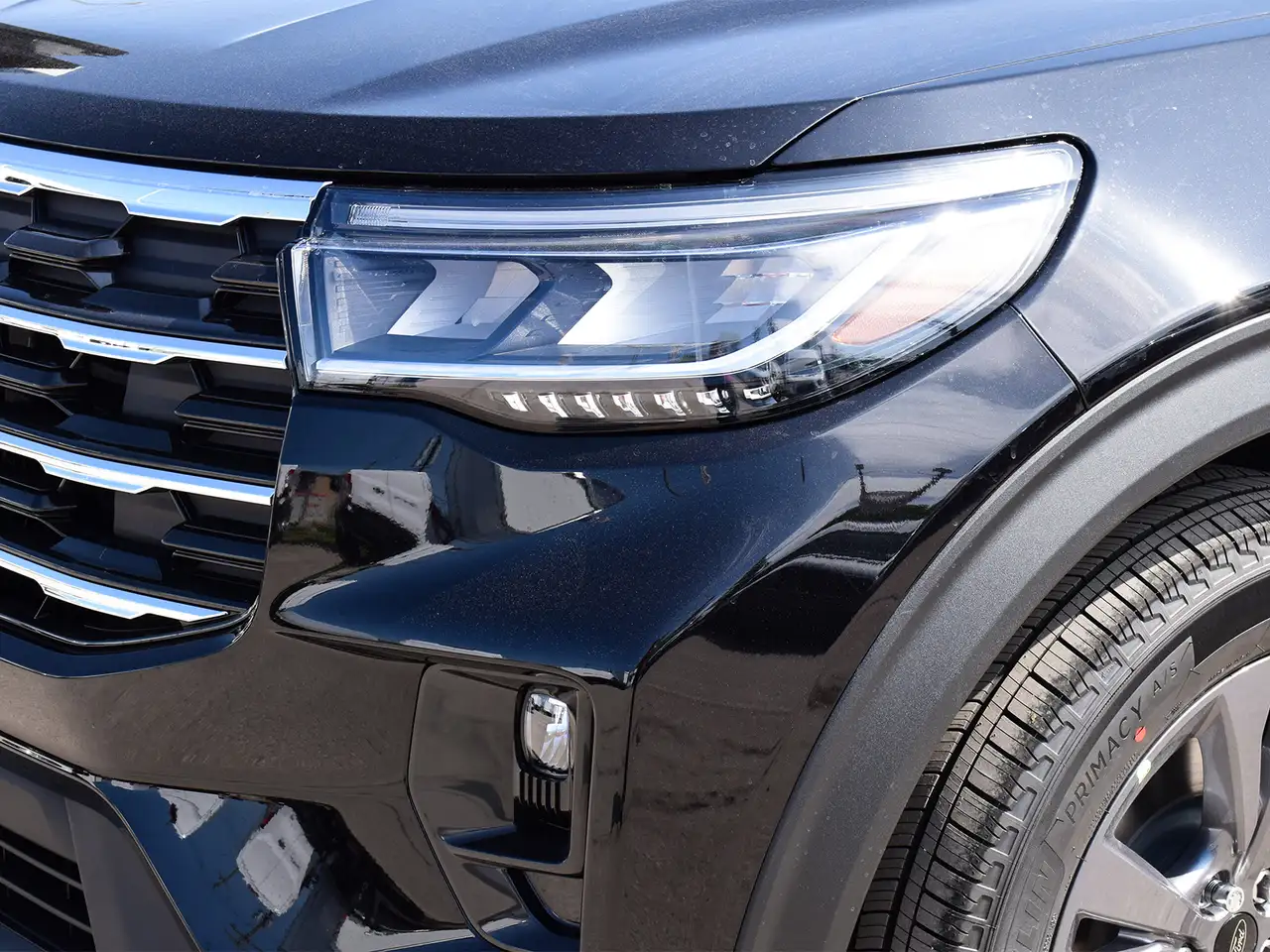 Ford Explorer снимка Ford Explorer