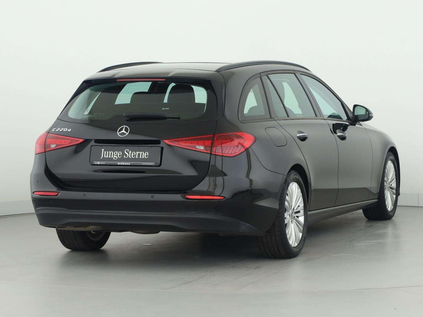 Mercedes-Benz C 220