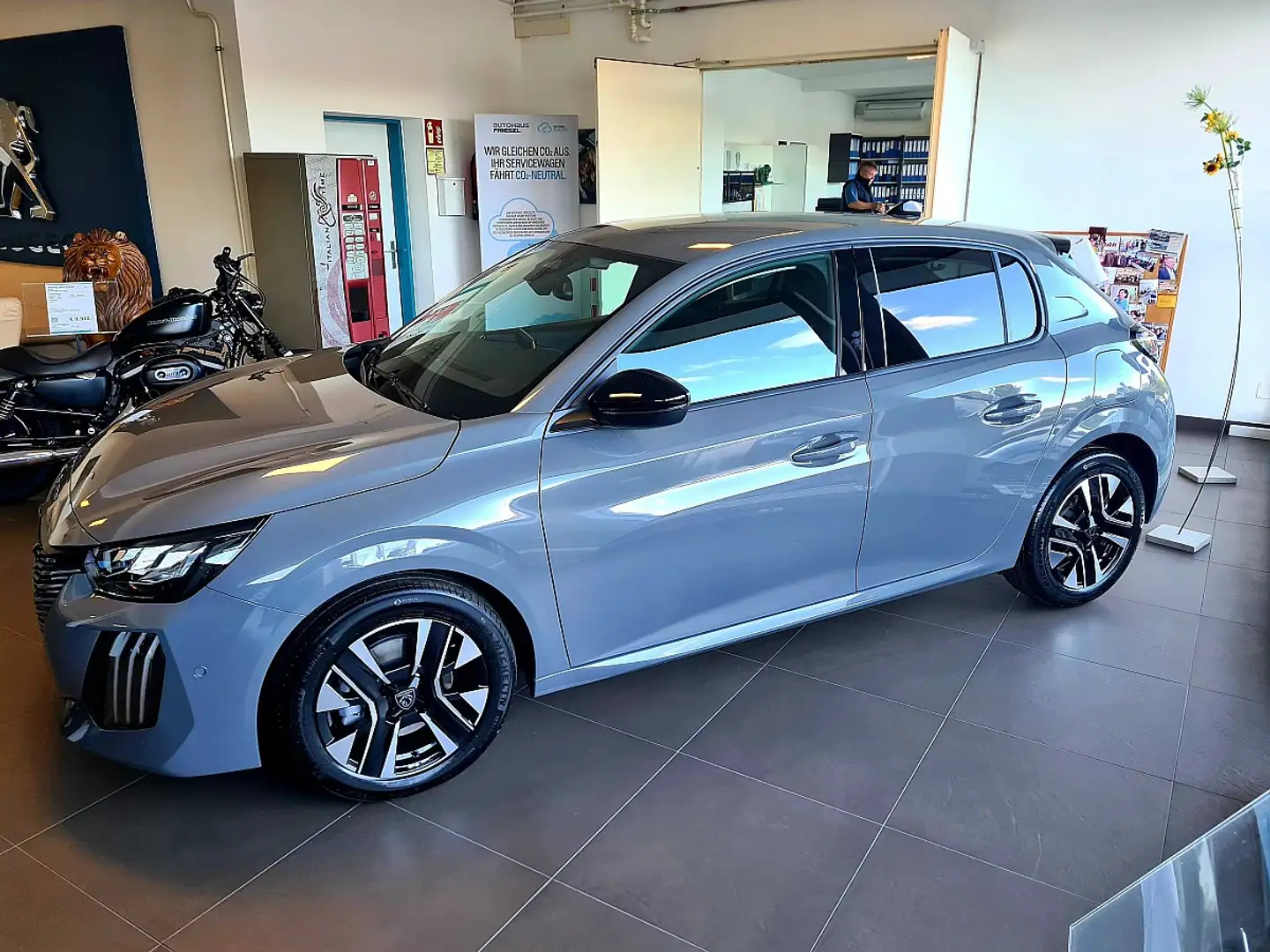 Peugeot 208 Aktionspreis! Grijs - 2