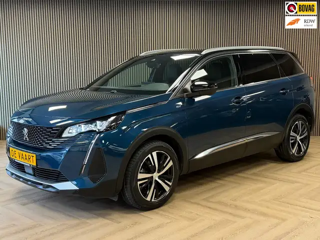 2021 Peugeot 5008 in Blue for sale