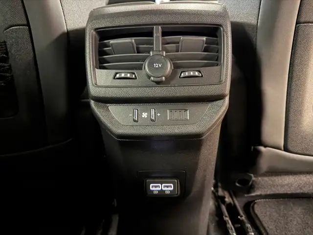 Peugeot 5008 view 14