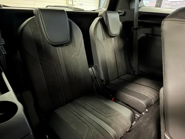 Peugeot 5008 view 13