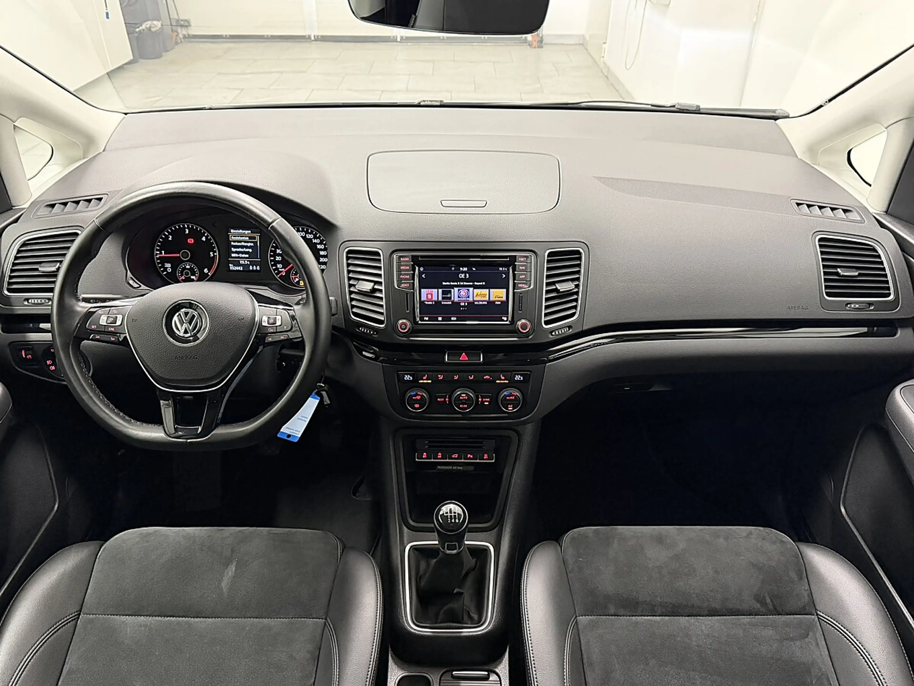 Volkswagen Sharan Business+ SCR 2,0 TDI.LED/ACC/Navi/RFK/LaneAssist — photo 9