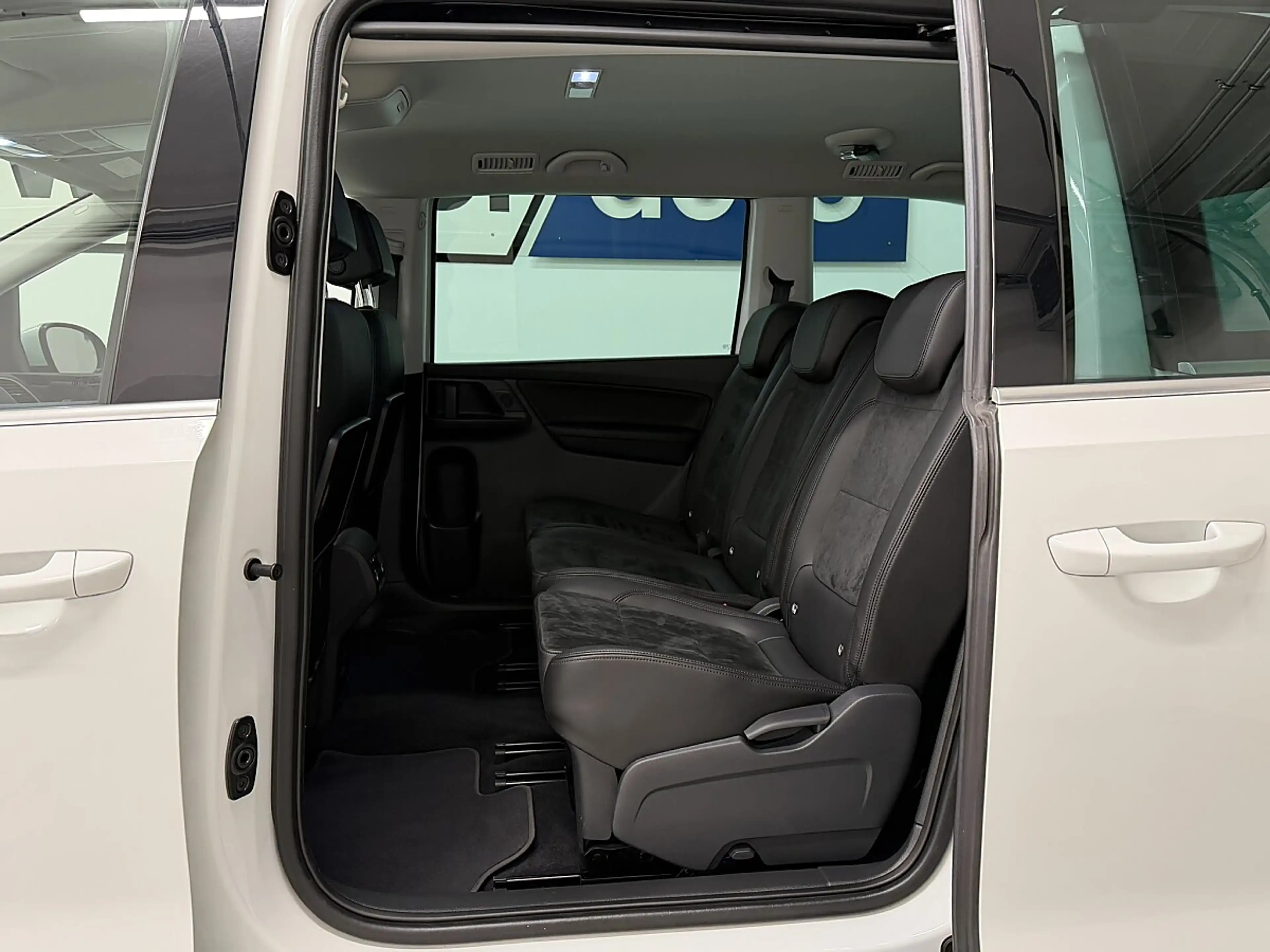 Volkswagen Sharan Business+ SCR 2,0 TDI.LED/ACC/Navi/RFK/LaneAssist — photo 7