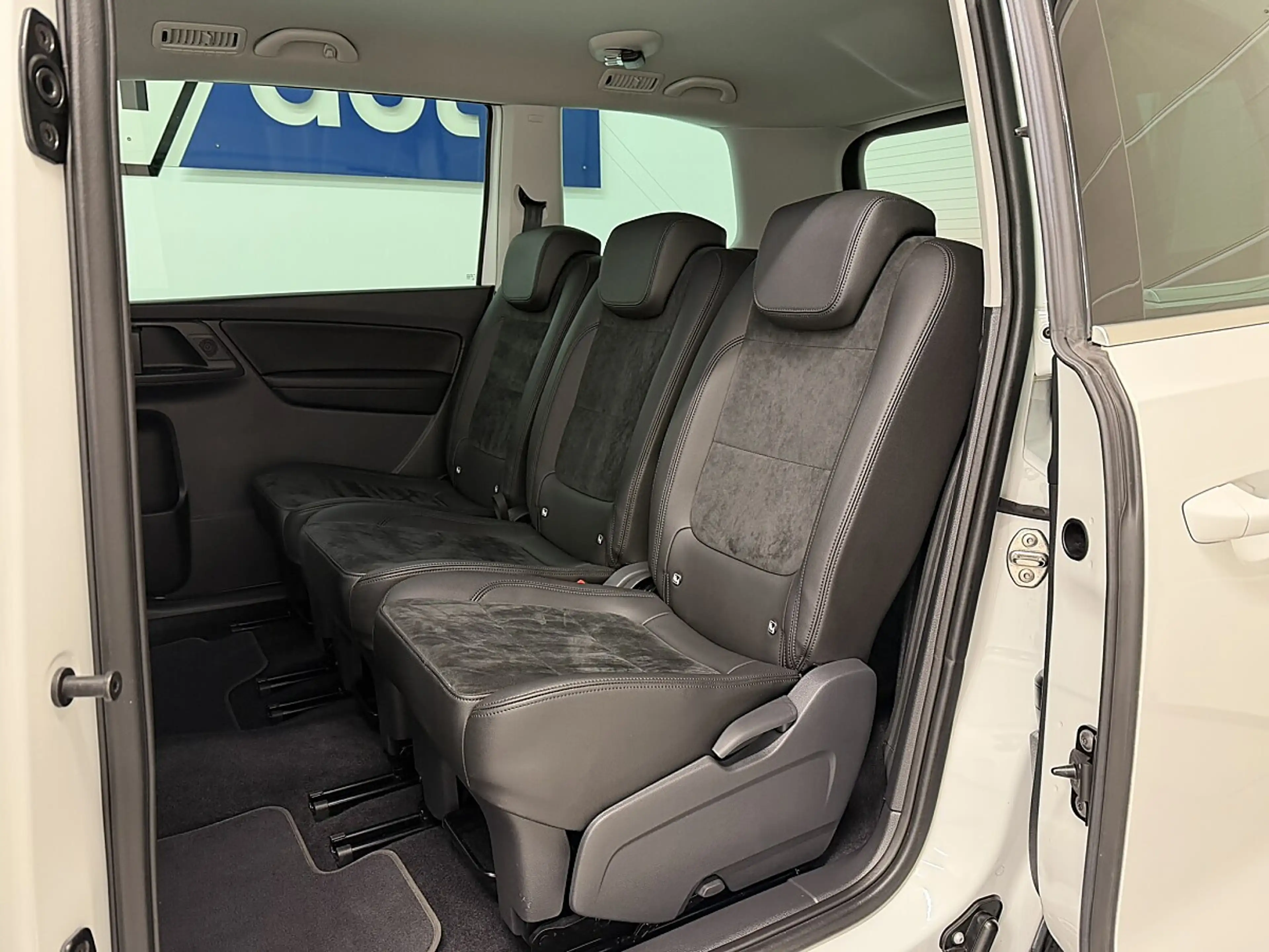 Volkswagen Sharan Business+ SCR 2,0 TDI.LED/ACC/Navi/RFK/LaneAssist — photo 8