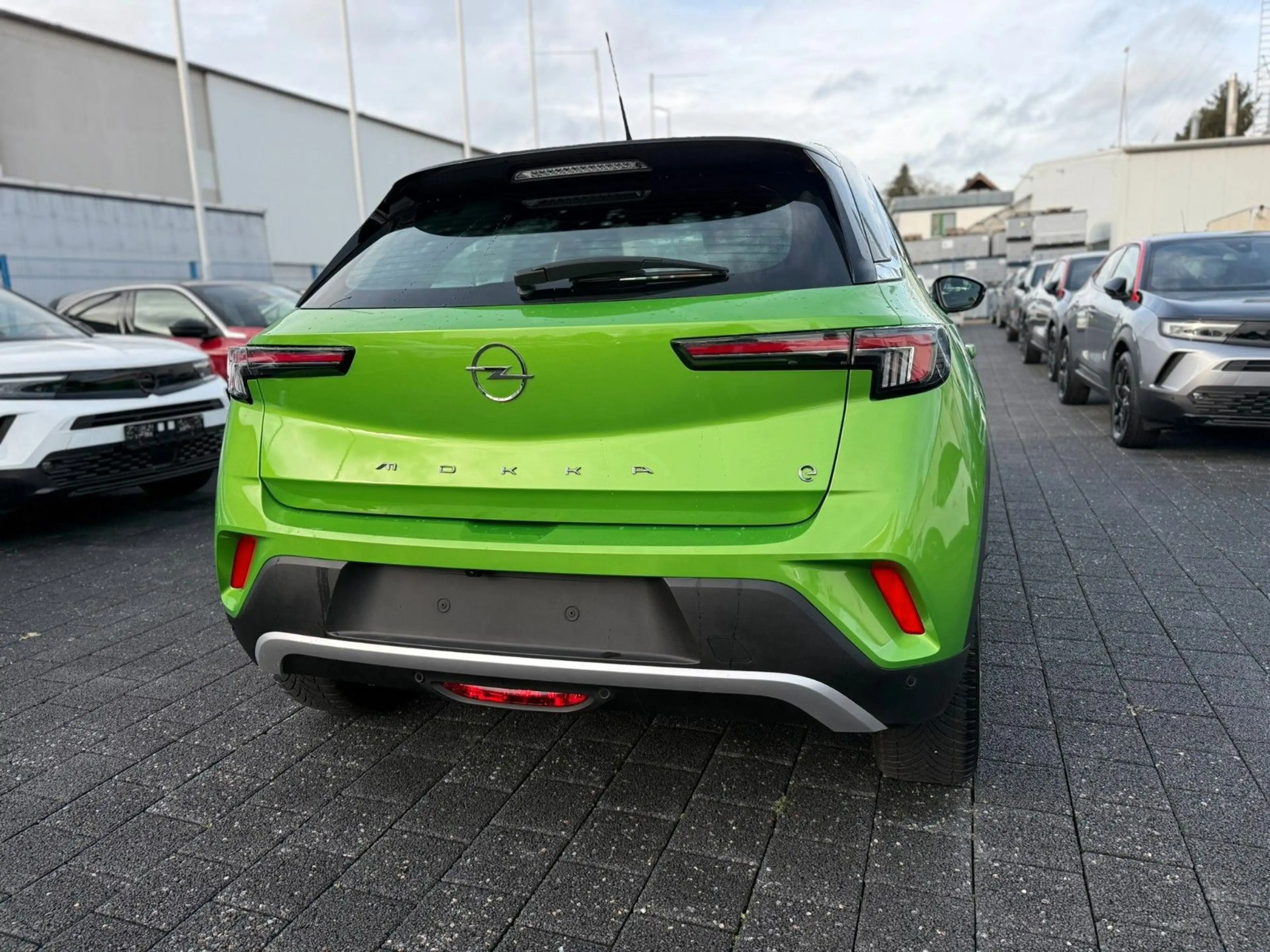 Opel Mokka-E Ultimate — photo 11