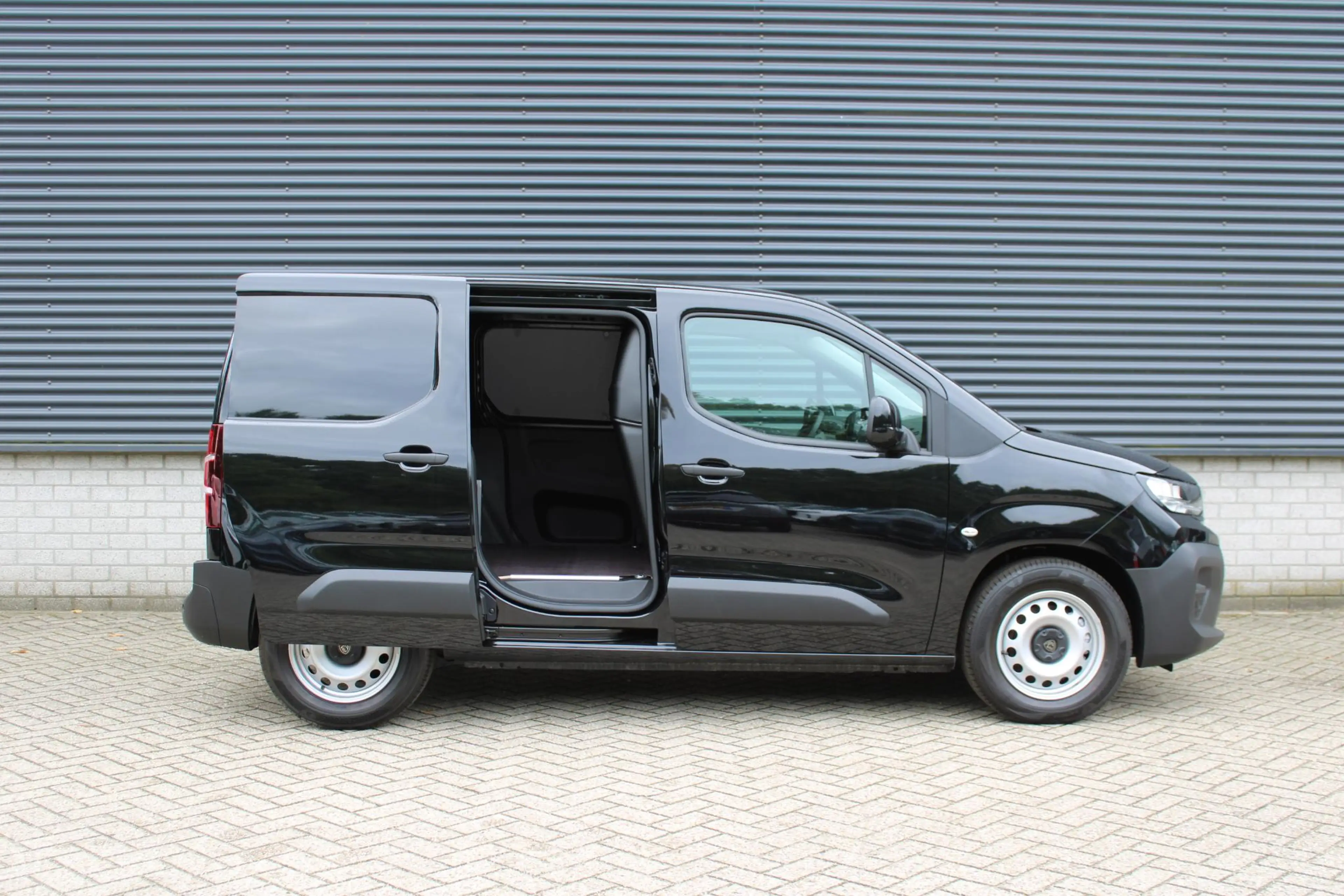 Peugeot Partner e-Partner 136 L1 50 kWh — photo 6