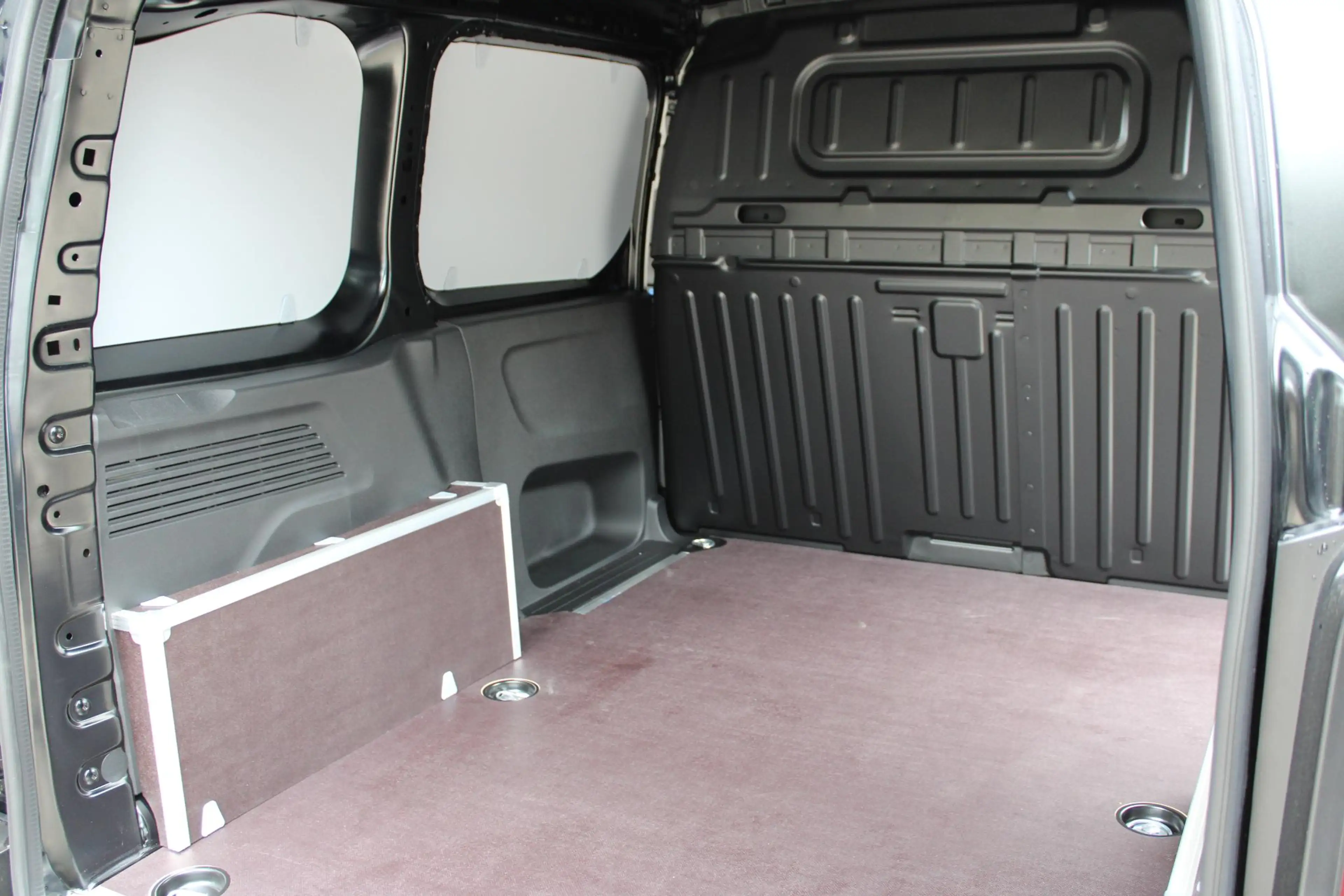 Peugeot Partner e-Partner 136 L1 50 kWh — photo 15