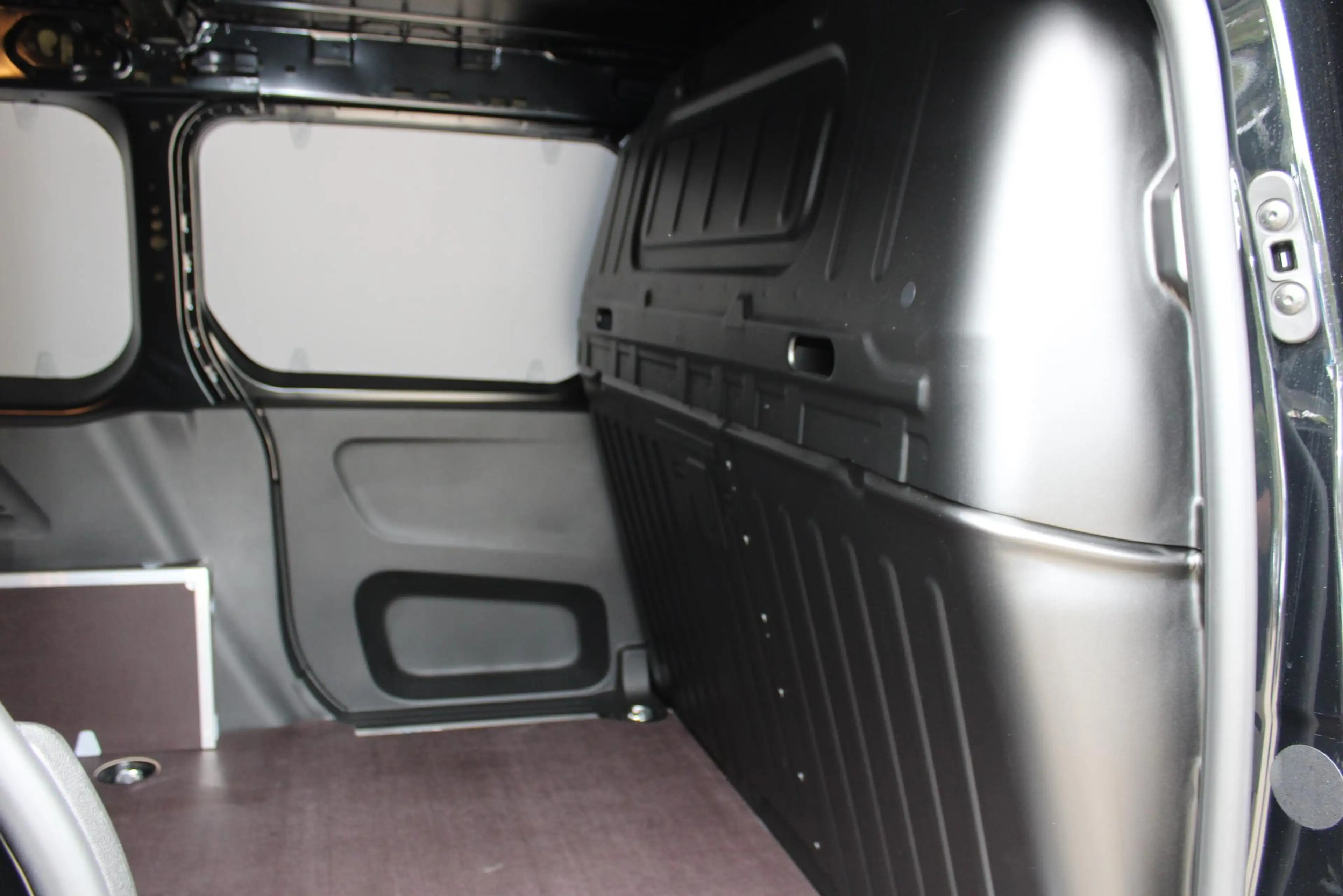 Peugeot Partner e-Partner 136 L1 50 kWh — photo 7