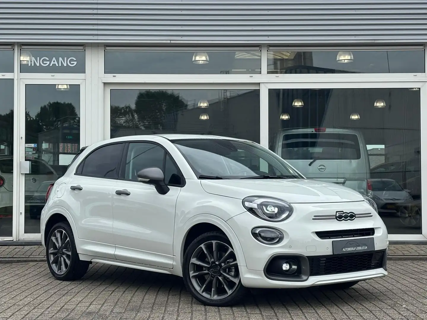 Fiat 500X 1.5 Hybrid Sport / Automaat / Navigatie / Cruise C Wit - 2