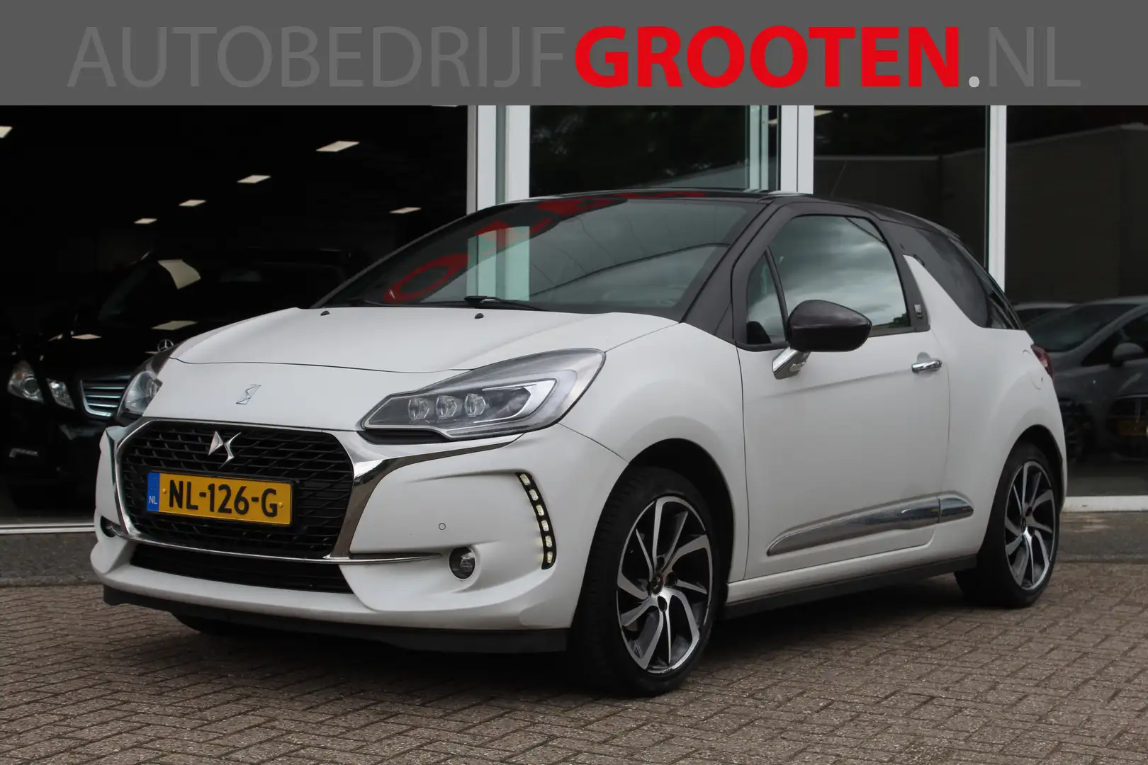 DS Automobiles DS 3 1.2 PureTech Givenchy Le MakeUp Wit - 1