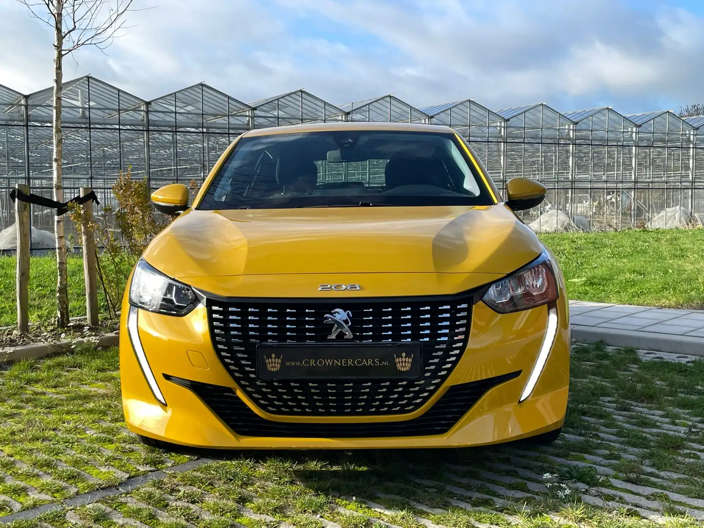 Peugeot 208 1.2 Turbo Allure Pack AUTOMAAT Jaune - 2