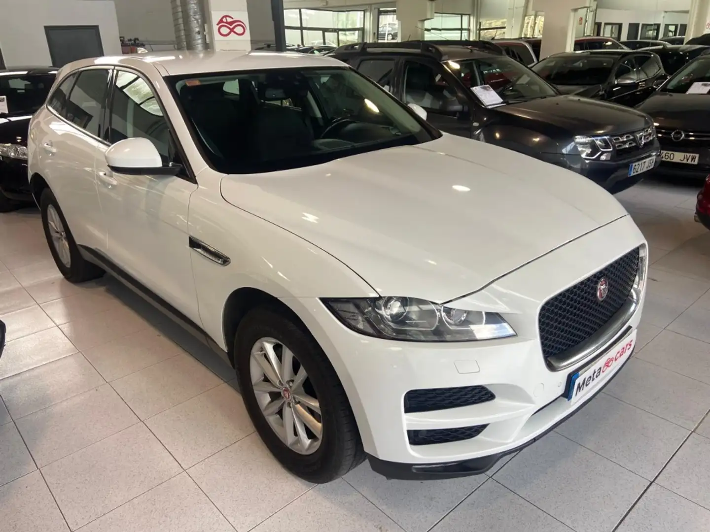 Jaguar F-Pace 2.0i4D Pure AWD 180 Blanco - 2