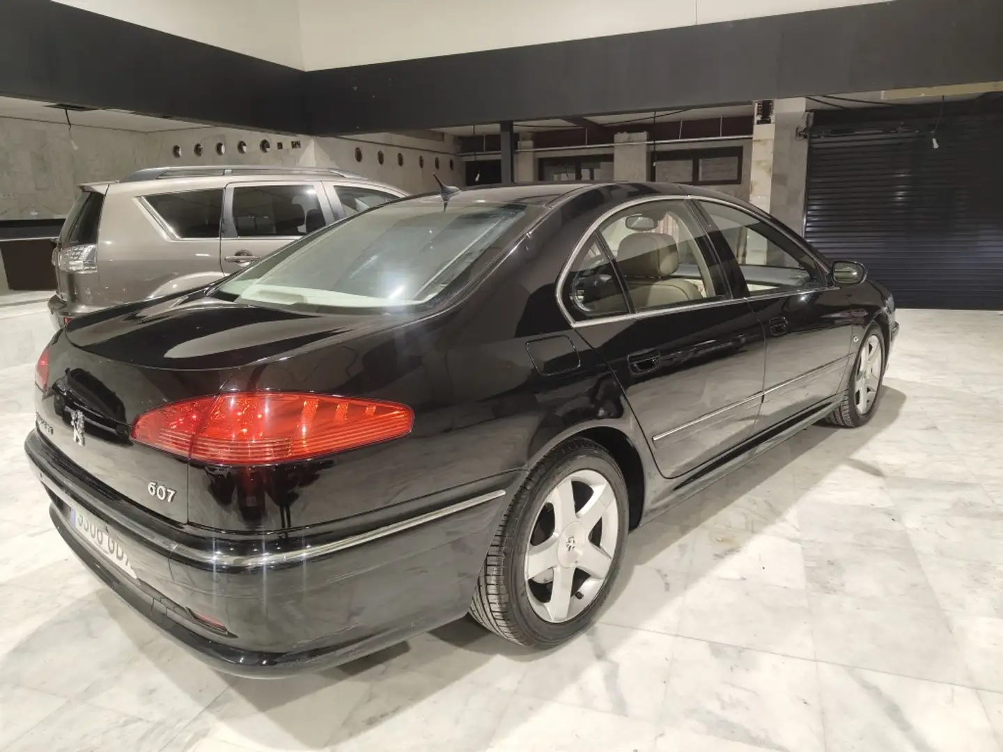 Peugeot 607 2.7HDi Pack Diamante Aut. Zwart - 2