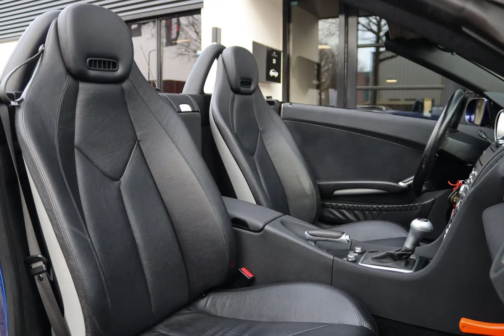 Mercedes-Benz SLK 280 AMG LEDER XENON NEKVERWARMING Blau - 2