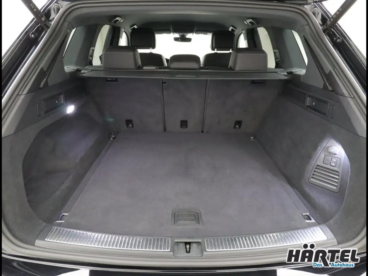 Volkswagen Touareg R-LINE BLACK STYLE 3.0 V6 TDI TIPTRONIC (+ 13