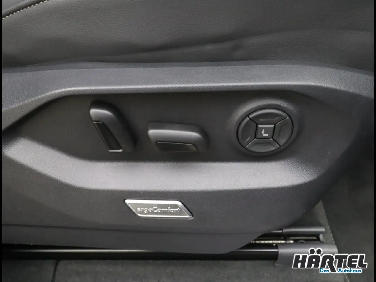 Volkswagen Touareg R-LINE BLACK STYLE 3.0 V6 TDI TIPTRONIC (+ 15