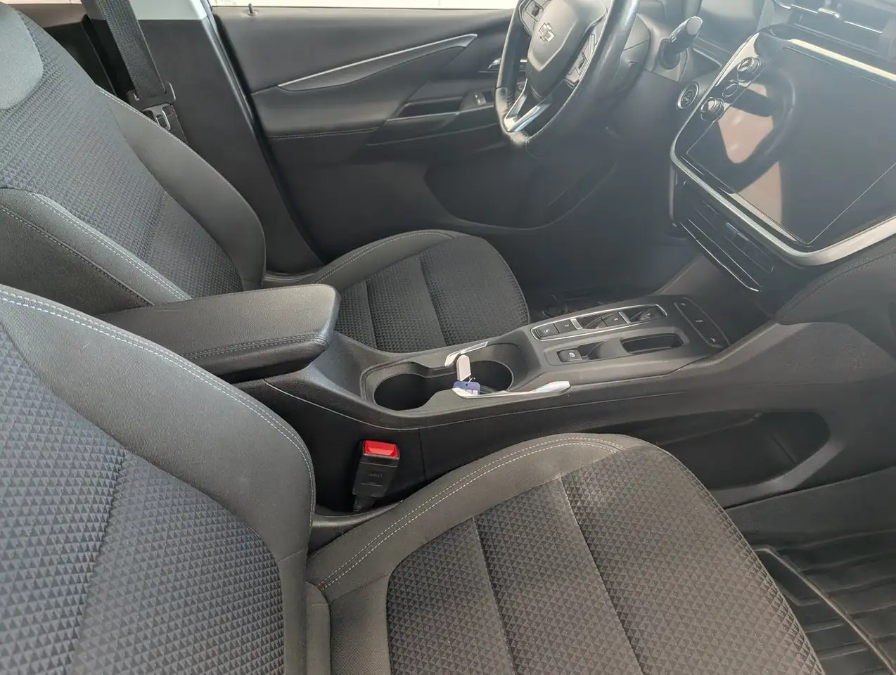 Chevrolet Bolt снимка Chevrolet Bolt