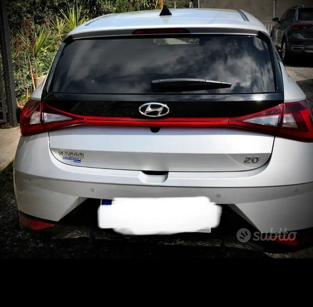 Hyundai i20 1.2 mpi Connectline - 1