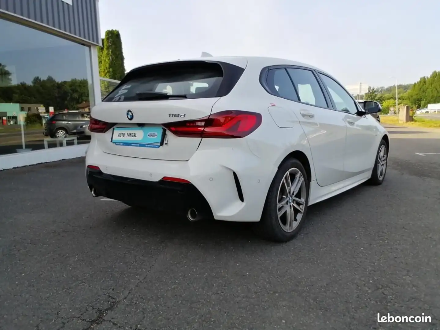 BMW 118 F40 118d 150 ch BVA8 M Sport Blanc - 2