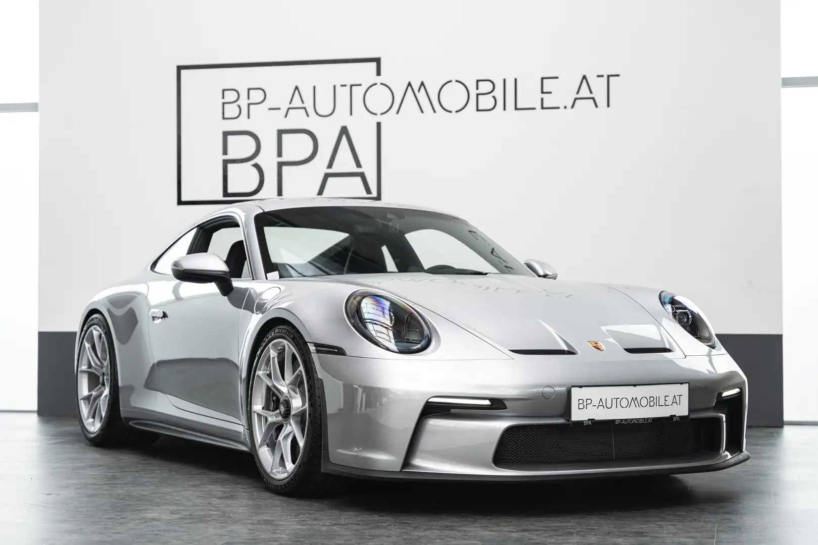 Porsche 992 GT3 Touring // NEU // 18-Wege // Silber - 2