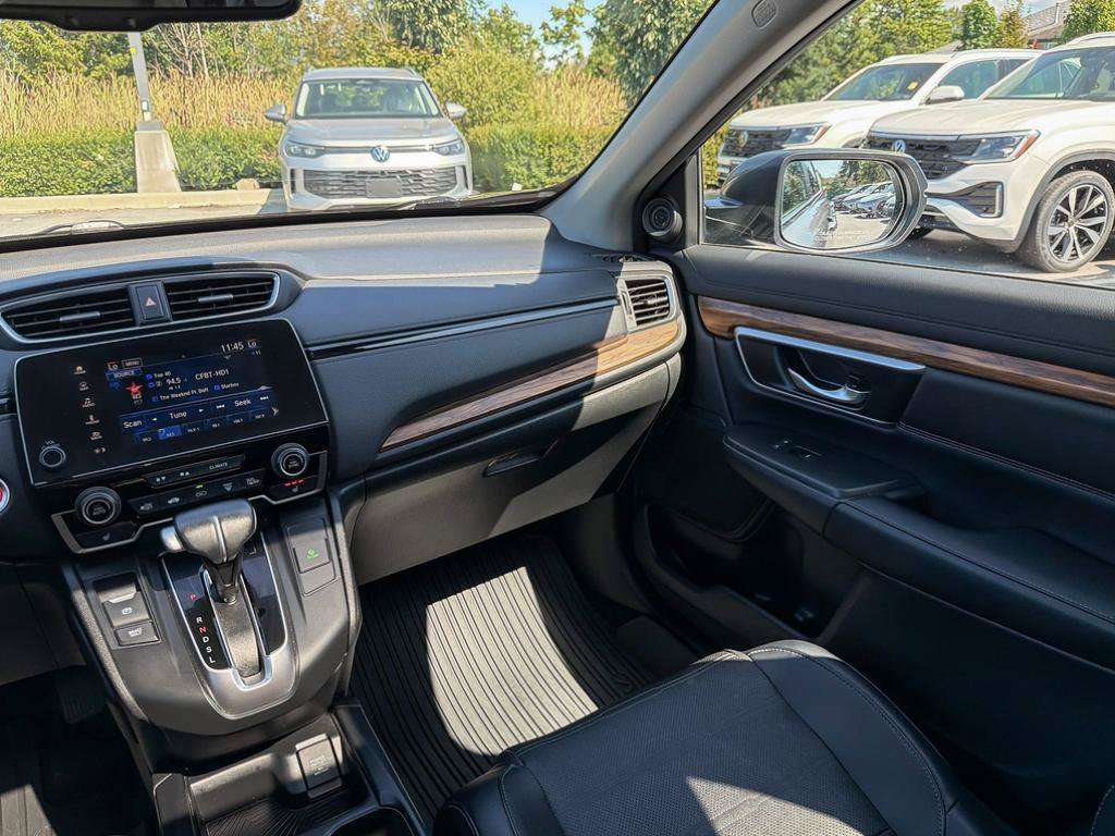 used 2017 Honda CR-V car, priced at $22,138