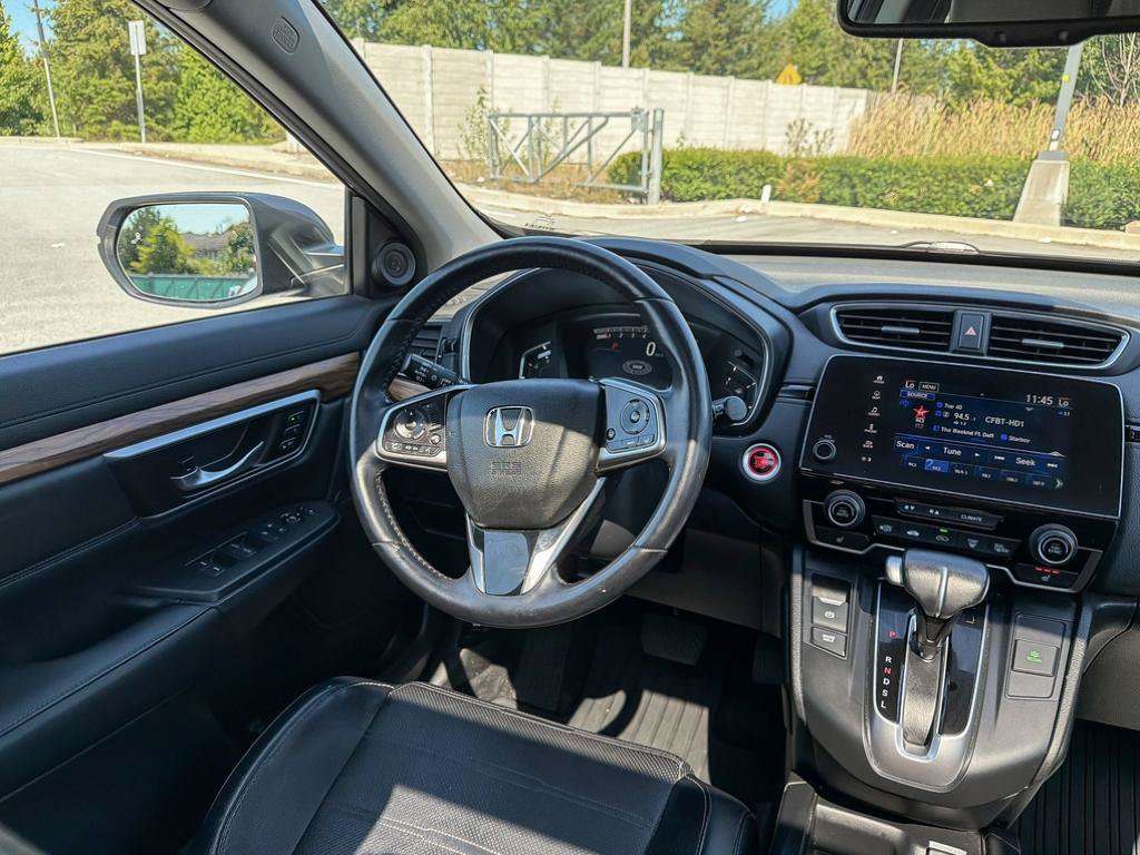 used 2017 Honda CR-V car, priced at $22,138