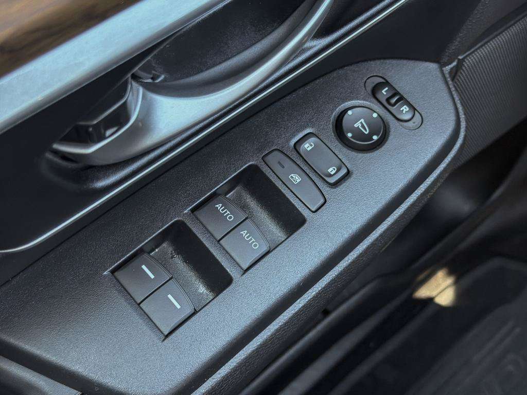 used 2017 Honda CR-V car, priced at $22,138