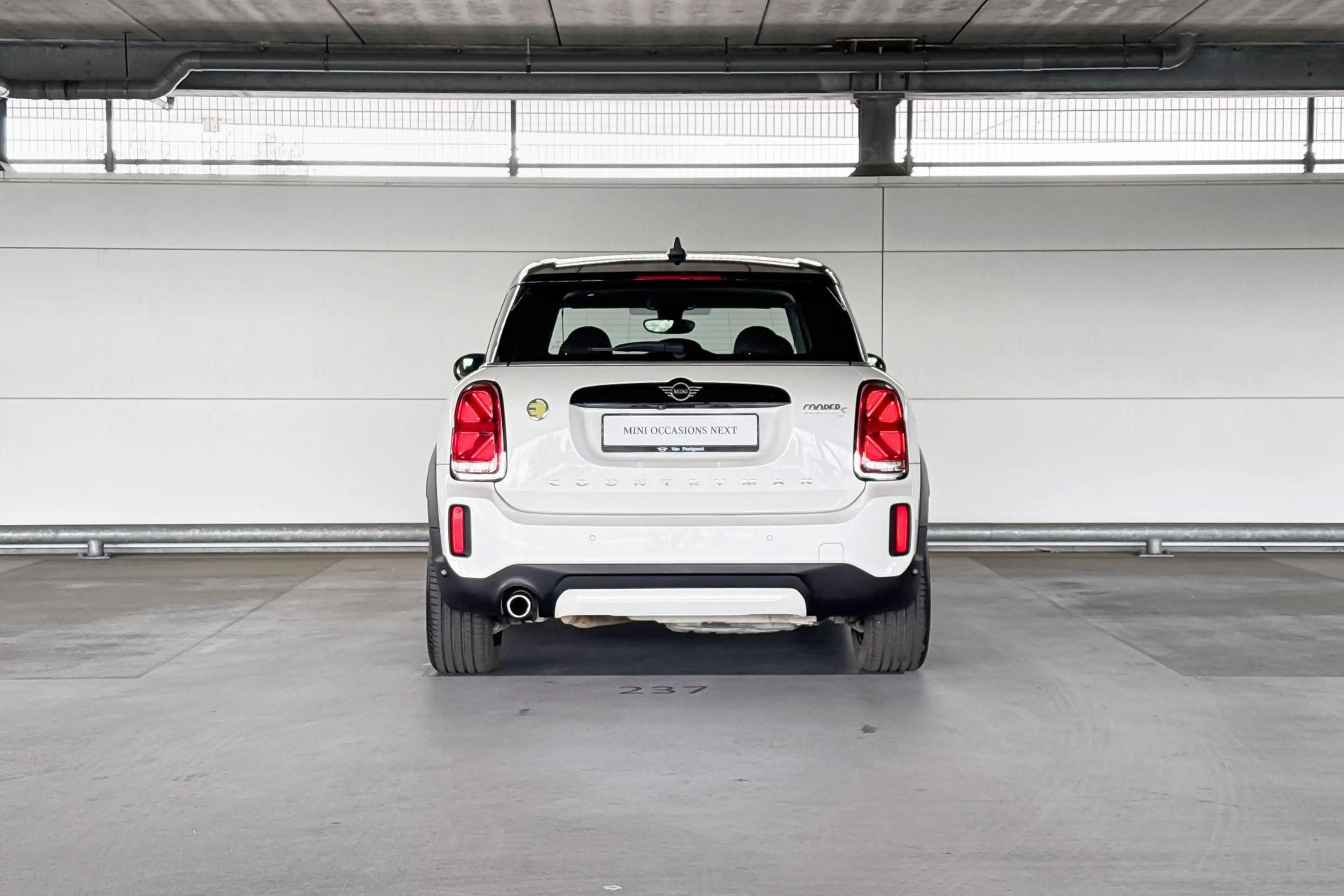 MINI Cooper SE Countryman ALL4 Classic — photo 7